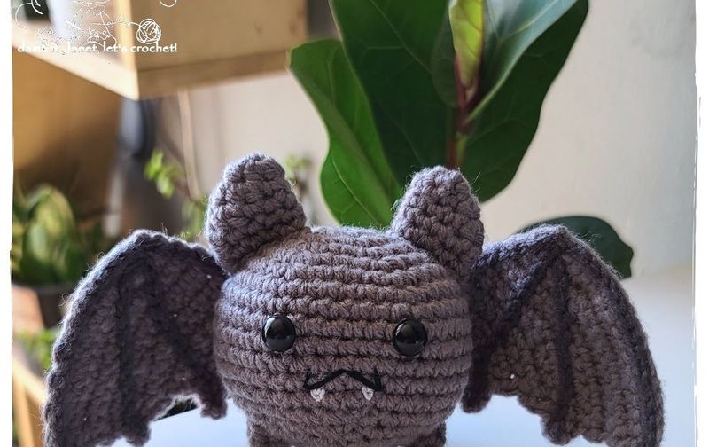 Round Plush Bat free crochet pattern by Janet Carrillo