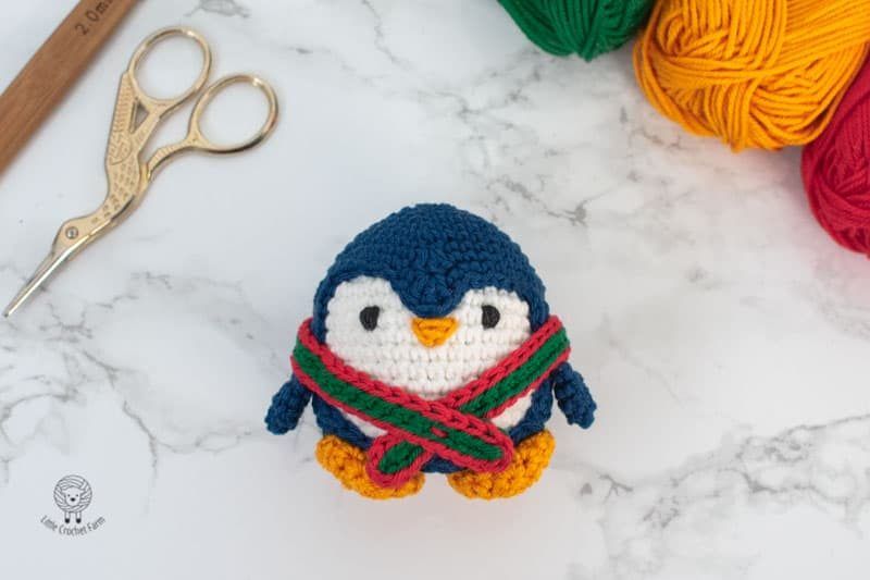 Chubby Penguin free crochet pattern by Ana