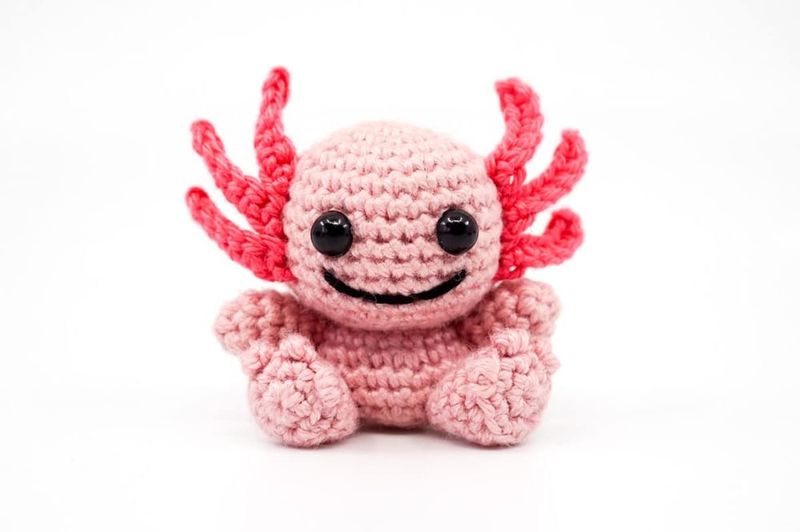 Mini Amigurumi Axolotl free crochet pattern by Supergurumi