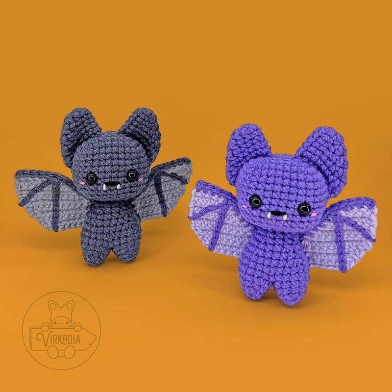 Bat Pocket Pet free crochet pattern by Virkadia (Joey Diehl)