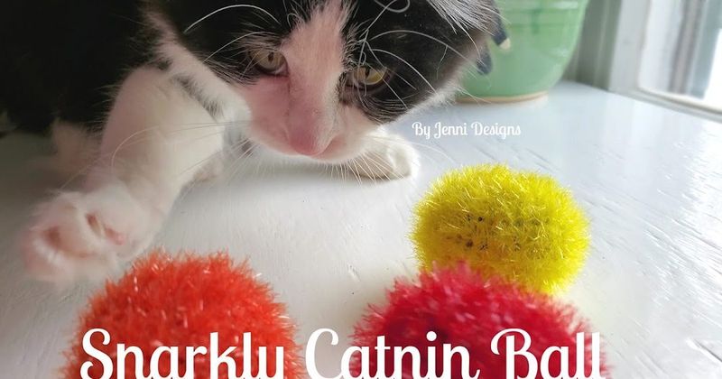Sparkly Catnip Ball Toy free crochet pattern by Jenni Catavu