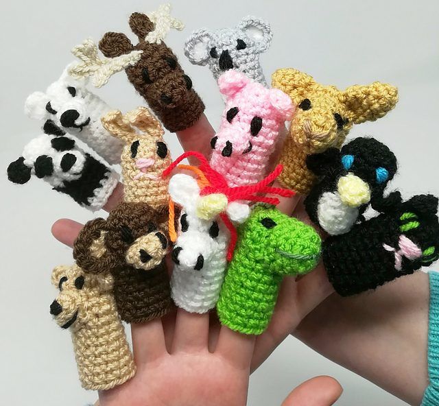 15 Animal Finger Puppets free crochet pattern by Laura Gillard