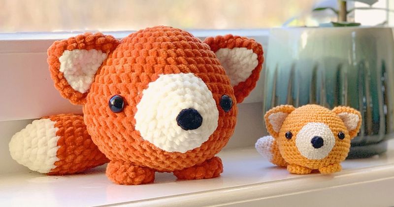 Axl the Fox Keychain free crochet pattern by DIY Fluffies