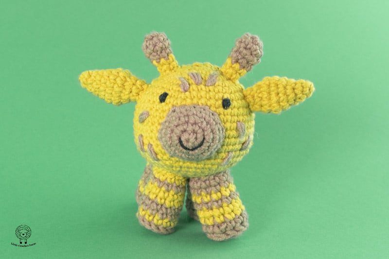 Chubby Giraffe free crochet pattern by Little Crochet Farm