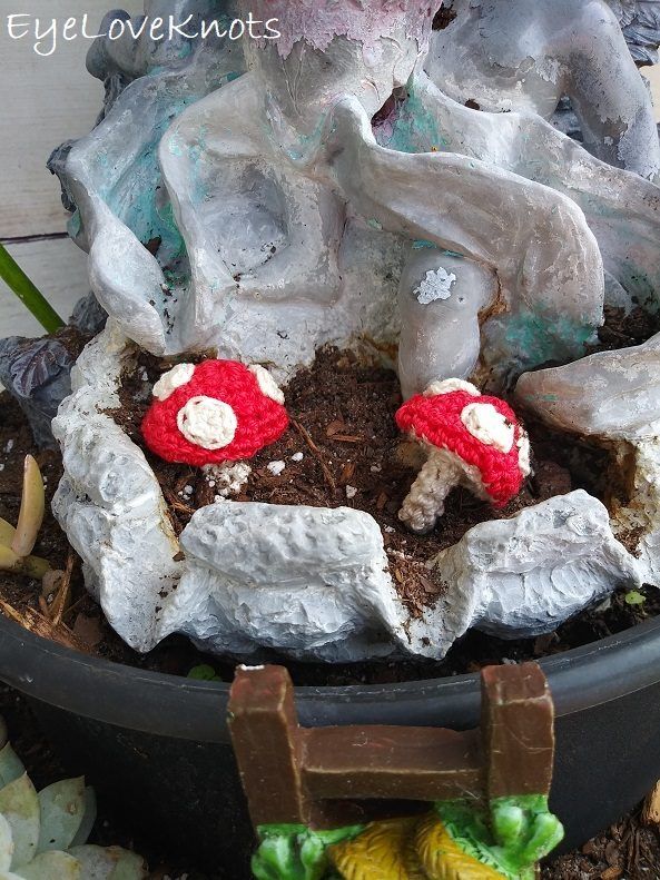 Faye's Lightweight Toadstool free crochet pattern by Alexandra