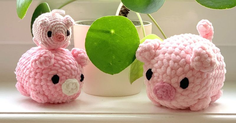 Mini Pig Keychain free crochet pattern by Mariska Vos-Bolman