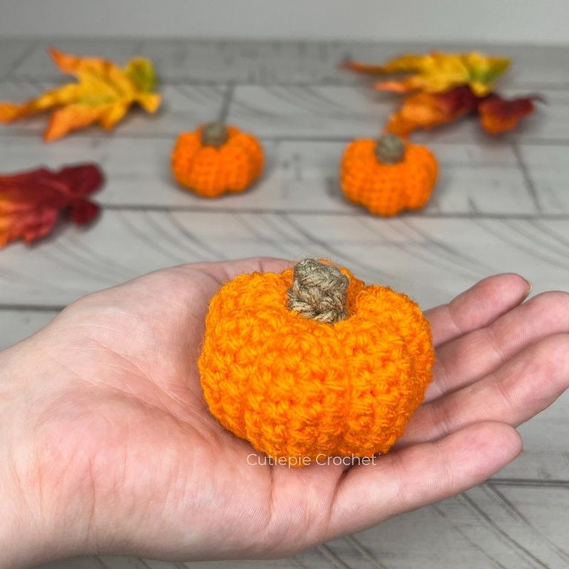 Mini Pumpkin Keychain free crochet pattern by Cutiepie Crochet