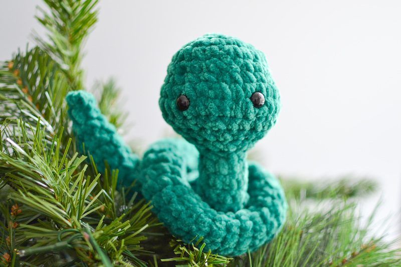 Sammy the Snake (Yarn Society) free crochet pattern by Katie