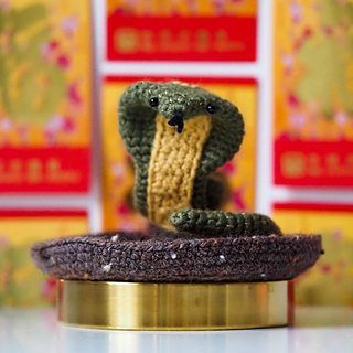 Bobble Head Snake free crochet pattern by Tsui-Sie Baker-Wong