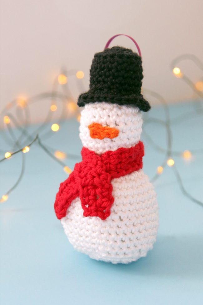 Hands Occupied Snowman Ornament free crochet pattern by Hands Occupied (Heidi Gustad)