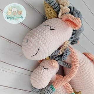 Mom and Baby Unicorns free crochet pattern by Graciela Gaudi