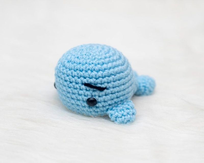 Mini Whale free crochet pattern by Nicole Chase