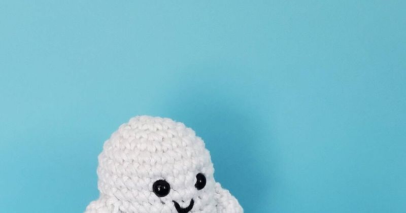Ghost Walking a Dog free crochet pattern by Once Upon a Cheerio (Juli Anne)